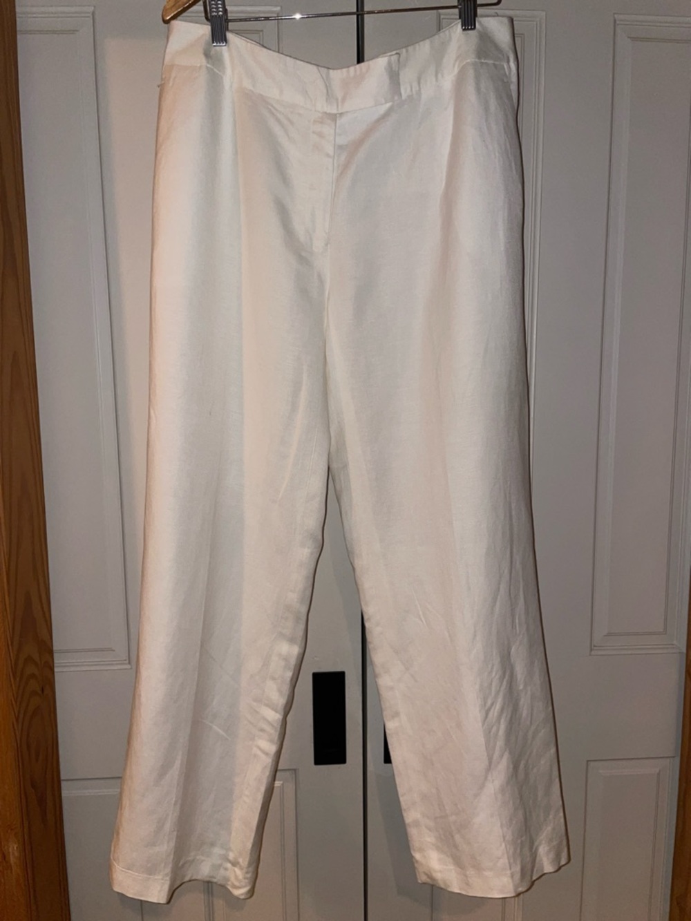 Minimalist Wide-Leg Pants in Off-White